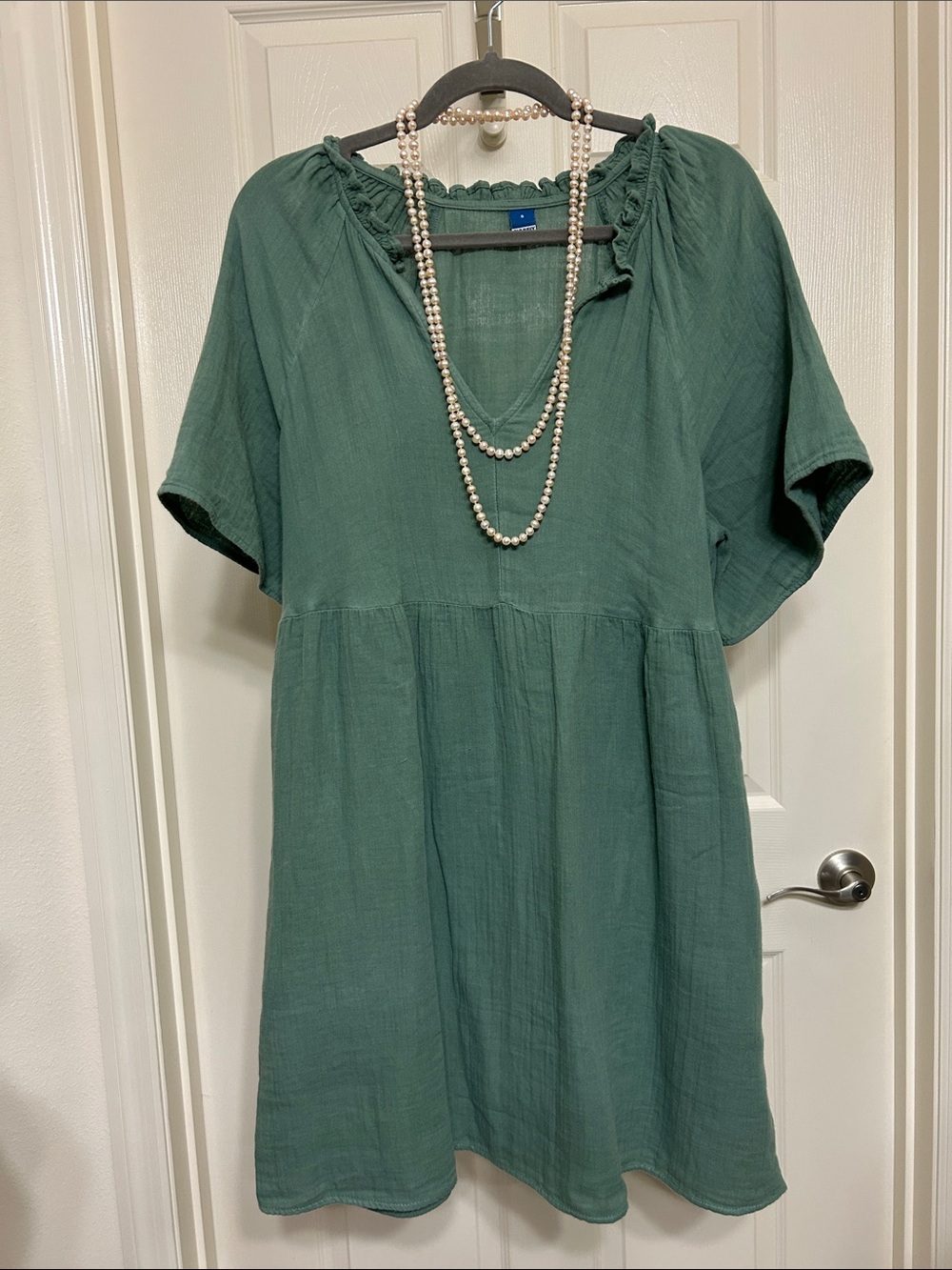 Old Navy Cotton Moss Green V-Neck Midi Dress with Tiny Ruffles and Pockets Soft